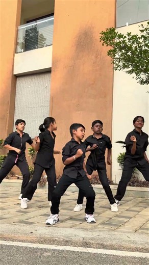 En Uchi Mandailaa😇😉 #crewinfinitydancestudio #instagram #reels #dance #vijay #tamilsongs