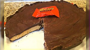 4-Ingredient Homemade Giant Reese's Pie Recipe