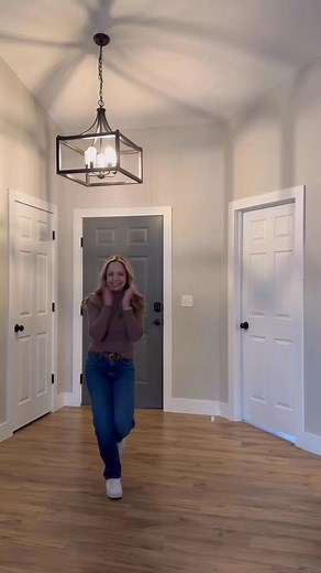 ✨ Front Door Refresh ✨ It’s amazing what a little paint can do! This ... | Christa