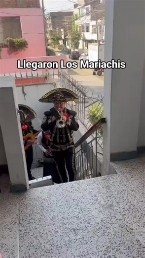 Mariachi Los Reyes - El Mejor Detalle para Sus Celebraciones
