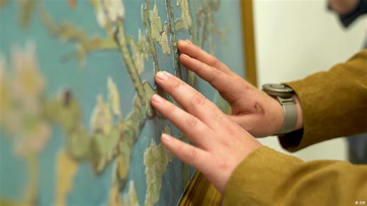 Feeling Van Gogh: Art experience for the blind