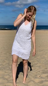 4 Tulip Square projects for summer! 😍 All projects feature my Tulip Square design🌷 Free crochet patterns can be found on wilmade.com including video tutorial. Happy #grannysquareday2022! Note: the shawl at the end was made with the same stitches in a triangle shape. #crochet #haken #crochetpattern #summer #grannysquare #tulipsquare #crochetdress #crochettop #crochetshawl #lionbrand #diy #tutorial #yarnpunk #grannysquareday #wilmade | Free crochet patterns by Wilmade