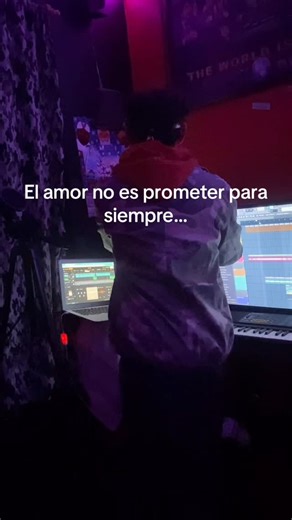 Azael Troouble on Instagram: "El amor no es prometer para siempre, es elegir todos los días 🤍 12 de febrero. #canciondeamor #musicanueva #cantautor #paradedicar #sanvalentin"