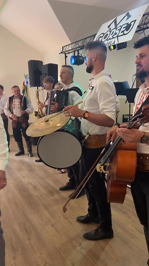 „Dwanaście listeczków” z Zespół Muzyczny Górsej 😁💪 #fypシ゚viralシ #fyp #wesele #viral #DC #malopolska #folklor #druzbamikulski | Tomasz Mikulski - Drużba Weselny