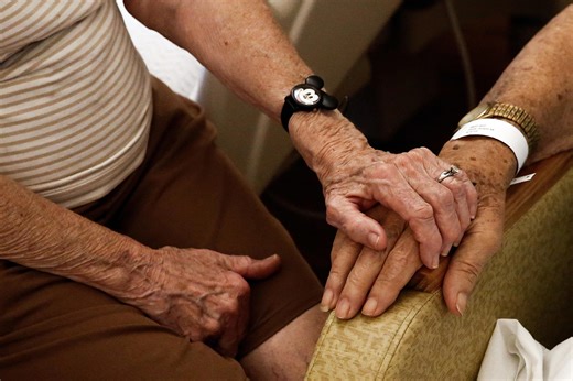 Dementia or normal aging? Here's how to tell the difference