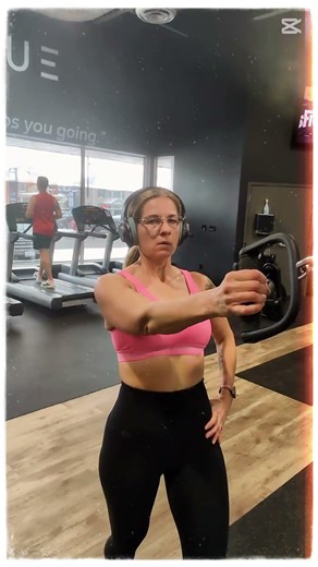 Control vs Power Cable Pulls 💪 #motivation #strengthandgrowth #strengthtraining