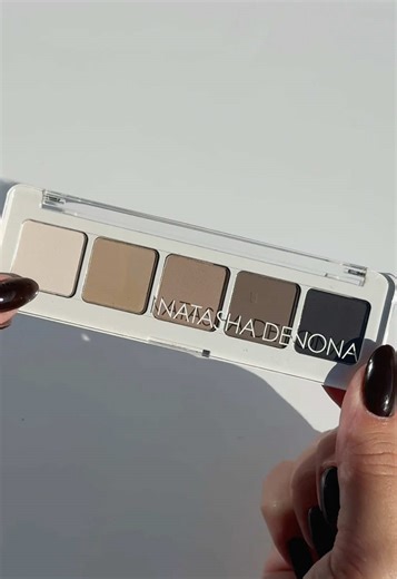 Mini Eye Sculpt Palette: Cool Shades Collection