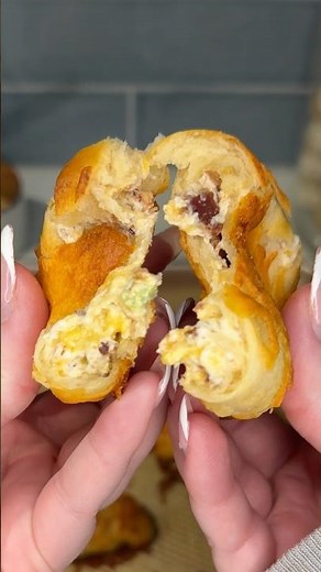 viral jalapeno popper crescent rolls recipe 🥐#recipe #shorts #cheese #bread #snacks #easyrecipe