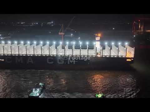 World Largest Loading Capacity Dual Fuel Container Ship Sea Tria - 03/01/2026