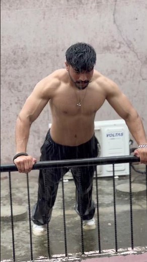 Baarish me kiya workout 🥵💪