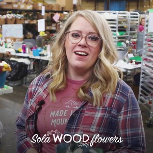 Angie, one of our master florists with 17 years of experience, walks you through our bespoke process. When you pick the "build it for me" option on our site, our team right here in Ogden, Utah, builds your bouquet just for you! | Sola Wood Flowers