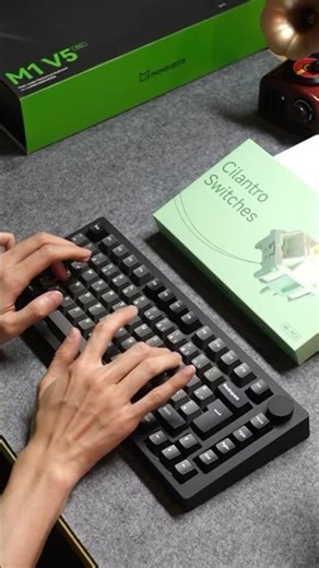 Akko Cilantro Switches Typing Sound with M1 V5