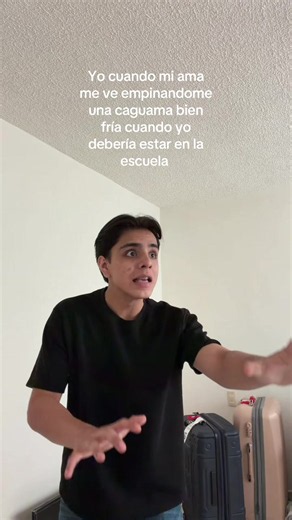 Cuando mi mamá me ve empinándome una caguama en vez de ir a la escuela