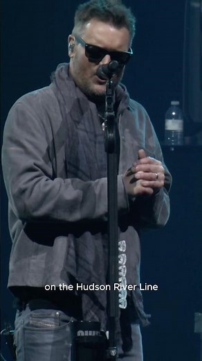 Ella Langley and Eric took the stage for a powerful duet of “New York State of Mind.”