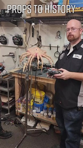 #aliens #animatronics #puppets #sfx #props #movie #propstohistory Raptor House Effects | Props To History