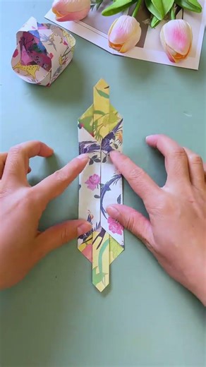 Do you still remember how to fold the small flower baskets you folded when you were a