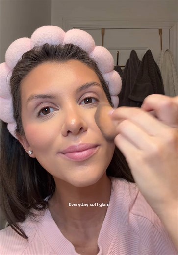 Natural Makeup Tutorial for Everyday Glam