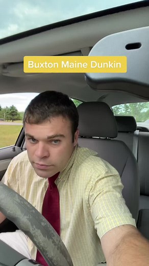 Spongebob orders a Crabby patty at Dunkin donuts!! 😂😂#spongebob #voiceactor #actor #impressions #207 #maine #newenglad