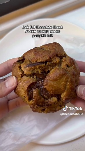 Discover Levain Bakery’s Fall 2023 Specials!