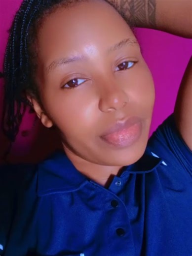‏Suzanne why Gregory Isaacs 🫣😂🥰