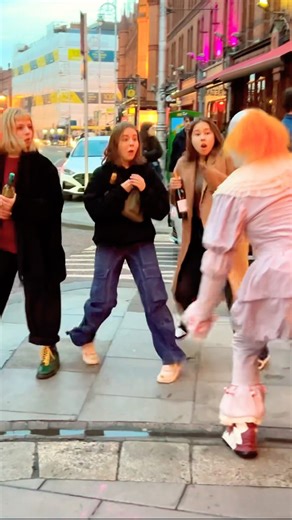 #halloween #pranks #prankvideo #funny #funnyvideo #funnymoments #funnypranks #pennywise ​‪@nicoprank‬