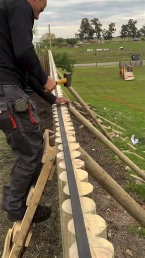 process of installing iron reinforcing wooden fences #shorts