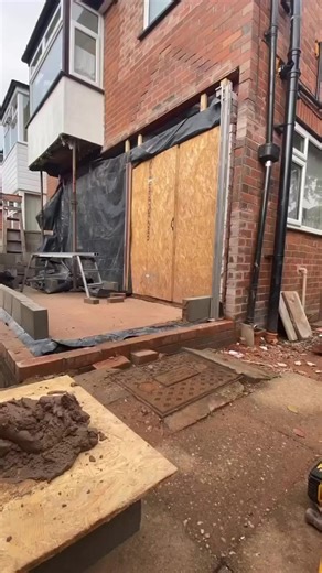 Part 4 - DIY House Extension. Learning to lay blocks is so time consuming, I think I was averaging about 20 a day 🤣 #bricklaying #diy #DIYProjects #homerenovation #homerenovationuk #houseextension | Scott DIY