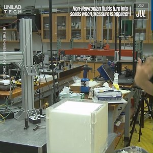 45M views · 58K reactions | Non-Newtonian fluid never fails to blow my mind! 勞 | UNILAD Tech | Facebook