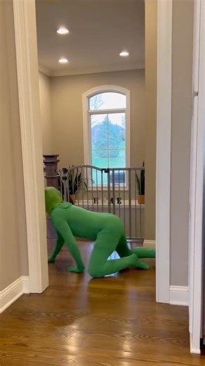 FROGGIE attacked On Toddler 😱 #funny