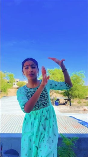 Hi Garmi funny 😹 #home #music #dance #comedy ￼