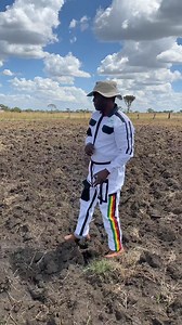 Sweet potato farming all year round. For seed bookings in progress please Contact: 0773469816 0716043484 0778898165 0716358649. We supply high-quality and variety-treated seeds, and we also train farmers in sweet potato farming. We are located at Samlevyfarm Harare Near Snake World Along Bulawayo Road #kuvakanyikanevhu #pamberinekuvakanyika #NyikaInovakwaNeveneVayo #MwanaWevhu #Zimbabwe@44 Mr. Mbambaira Investments Est 2009 | Mr Mbambaira Investments