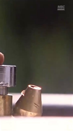 MY BEST CINEMA on Instagram: "Great Expectations (1998)” — Pip and Estella’s relationship is a mix of longing and distance. He loves her with an open heart, while she fights the feelings she was taught to suppress. Their story is powerful because it’s a love that never comes easy — and never really fades.” #GreatExpectations #1998 #PipAndEstella #MovieScene #CinemaVibes #FilmLove #ClassicMovie #MovieMoment"