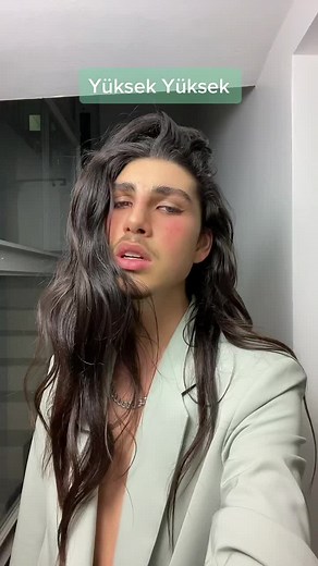 Traditional Turkish Wedding Songs: Yüksek Yüksek Tepelere