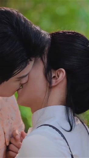 Beautiful Kiss from Every Angle in BillyBabe