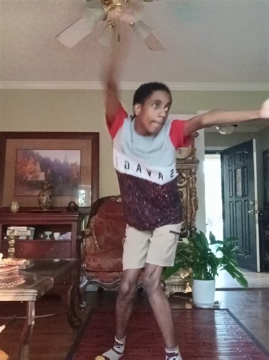 Had to jump back into the Metro Man trend! 😂🔥 Another dance, another chance to bring the energy! 🕺⚡ #MetroMan #MetroManTrend #DanceVideo #FYP #ForYouPage
