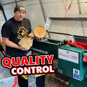 Mini firewood production with the Fuelwood Kindlet 200 and full rounds of Oak. Both the Kindlet 200 and the Kindlet Pro are available through Wolfe Ridge Splitters . Back 40 Mini Firewood available here: https://linktr.ee/back40firewood #firewood #mini #wood #production #solostove #smoker #smokergrill #masterbuiltsmoker | Back 40 Firewood