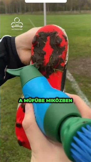 Miért nem engedélyezettek a műfüvön a nagy stoplis futballcipők? 👟 #labdarúgás