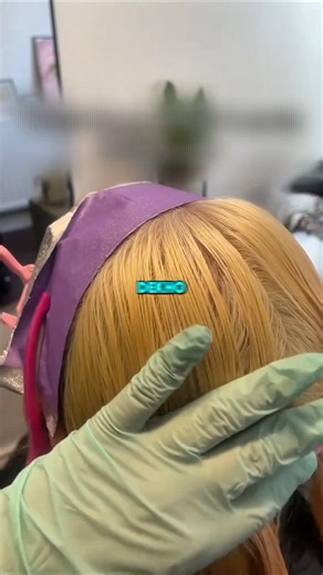 He Accidentally Ruined His Girlfriend’s Hair (@hlbutton)