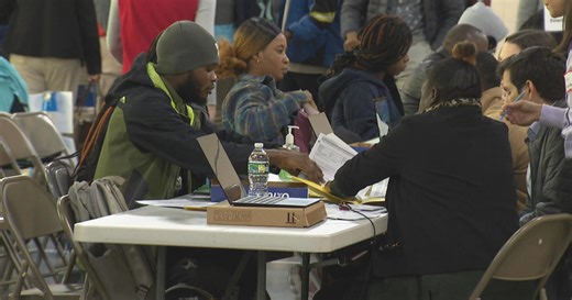 More than 1,700 migrants submit work authorization applications at Reading clinic