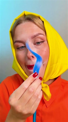 Créativité hilarante : Peignez avec un pinceau DIY ! 🎨😂 #ArtFun #Créatif