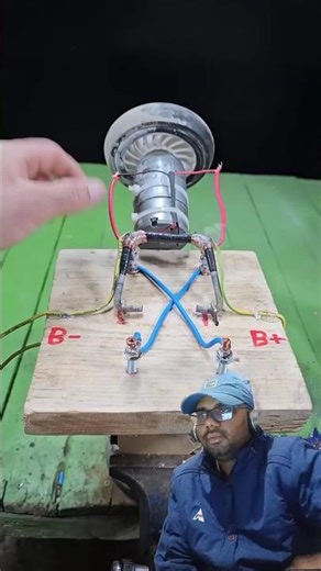 This Simple Switch Changes Motor Direction Instantly 🔄⚡ #experiment