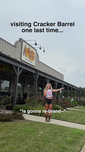 Visiting Cracker Barrel Before the Rebrand
