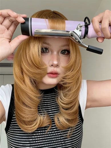 Quick Curly Hair Tutorial in 30 Seconds