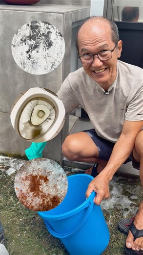 李大叔不服老 on Instagram: "年前大扫除的好帮手👍 我老婆很爱种花，每次都很烦恼这些花盆印洗不脱。终于找到办法了。这一罐很好用，什么顽固污垢都可以去除。 但是因为很强， 记得倒了马上刷，不要等太久，怕等下瓷砖脱色。 线下可以去Village Grocer, The Store, B.I.G, TFM, GST, Pacific等 线上可以到他们Shopee 、Lazada、Tiktok、官网购买 #big+ #去除顽固污垢 #新年大扫除 #深度清洁家里 #去除生锈印 去除青苔印"