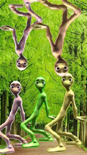 Pata-19Dame tu cositaļalien dance funny alien#comedy #color dance#crazzyalienz #funny #funnymoment👽😁