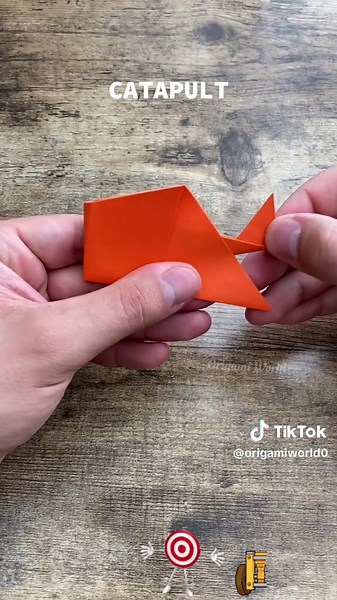 Origami Catapult #origamichallenge #origamifolding #papertutorial #catapult #catapultachallenge #papertoys