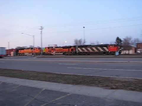 BNSF Staples sub CN 5556 SD60F Verndale MN