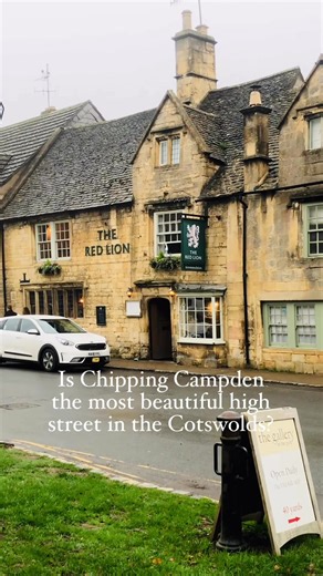 Is Chipping Campden the most beautiful high street in the Cotswolds? 🏡✨Golden stone cottages, historic shops, and a street that feels frozen in time — Campden is pure countryside charm. Every corner feels like a story waiting to be told. 🌿💛📍 Chipping Campden, North CotswoldsWhat do you think — prettiest high street or not?#VisitCotswold #ChippingCampden #CotswoldsEngland #CotswoldVillages #CotswoldLife #HiddenCotswolds #GoldenStone #BeautifulDestinations #VisitEngland #CotswoldCharm #Country
