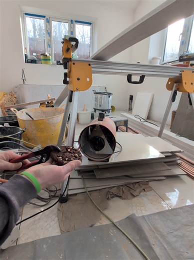 That warm cookie cheat code when on site 🫣😂 I'll be waiting in the comments.... yes it's a gas heater 😂 #carpenter #cookie #funny #hack #cheatcode