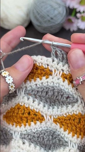 Lovely crochet baby blanket pattern
